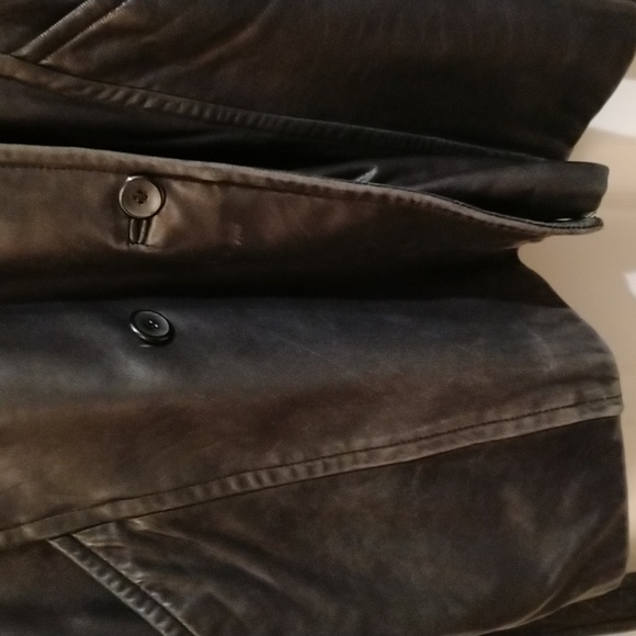 Danier button front belted black leather jacket ladies US size 6 - Picture 14 of 15